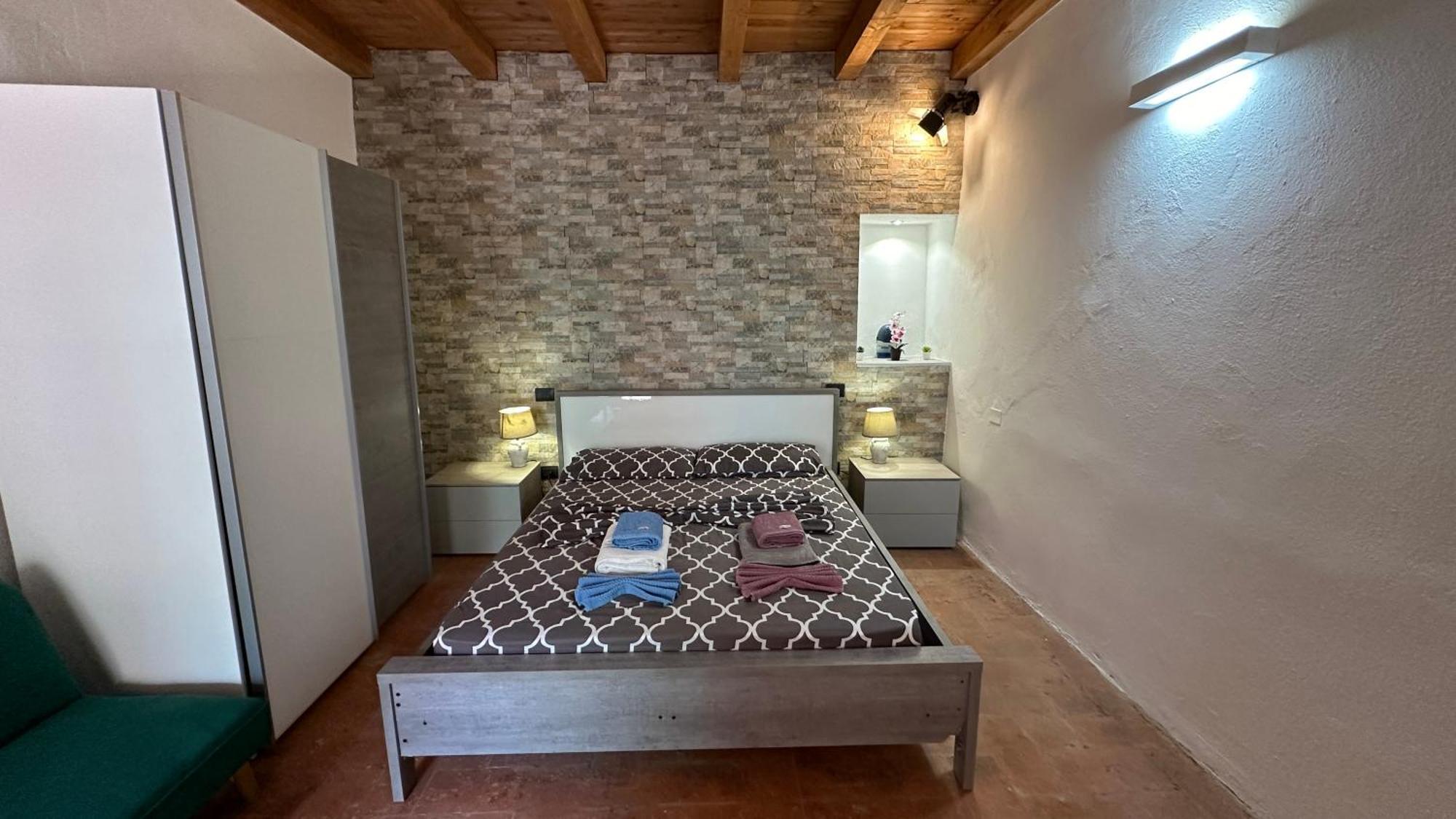 Appartamenti In Centro Storico A 15 Min Dal Lago D'Iseo - Free Wi-Fi - Ac Pallazzolo sull'Oglio Exterior photo